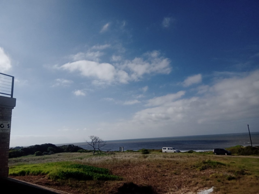 Commercial Property for Sale in Paradise Beach Eastern Cape